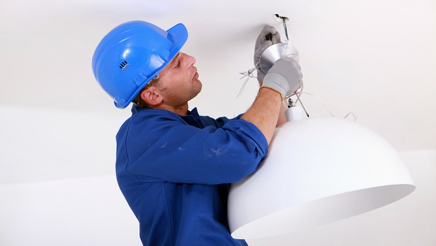 electrician-in-london-taskman-london-home-services