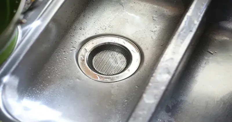 Clean sink